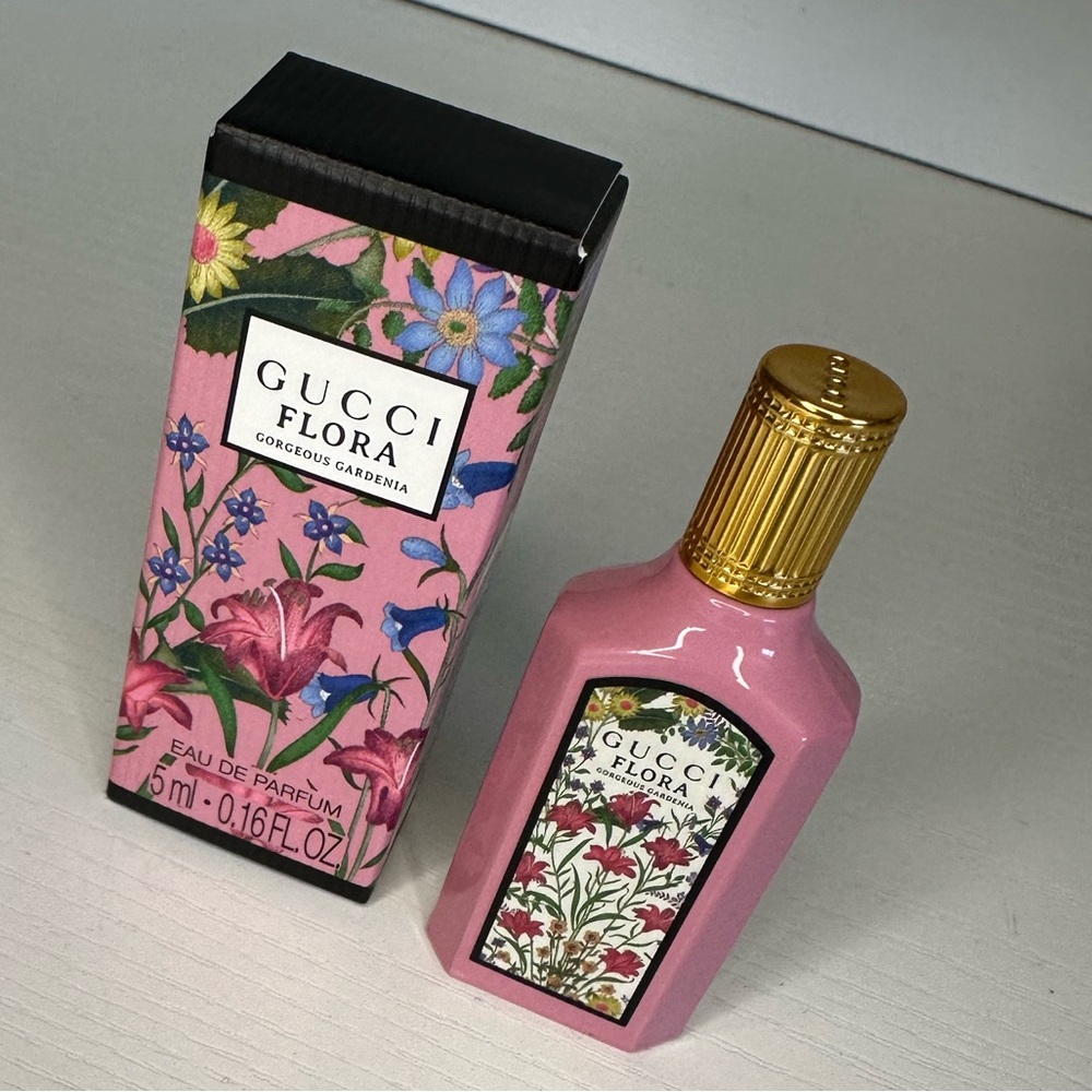 NIB Gucci Mini 
Gucci Flora Pink and Gold